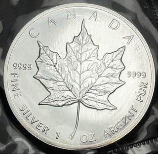 1988 Canada $5 Maple Leaf .9999 Silver 1 ozt