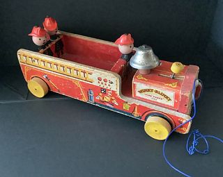 Fisher Price Wood Pull Toys Winky Blinky Firetruck #200