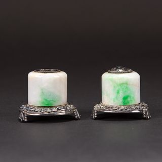 A PAIR OF CHINESE JADEITE THUMB RINGS 