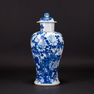 BLUE&WHITE BALUSTER 'MAGPIE AND PRUNUS' VASE AND COVER, GUANGXU PERIOD 