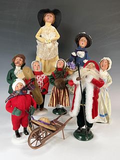 LOT OF BYER'S CHOICE CAROLERS