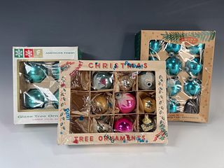 VINTAGE GLASS ORNAMENTS IN BOX