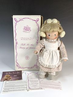 PRECIOUS MOMENTS TELL ME THE STORY OF JESUS DOLL IN BOX