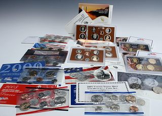 COLLECTION OF PROOF SETS AND UNCIRCULATED COINS