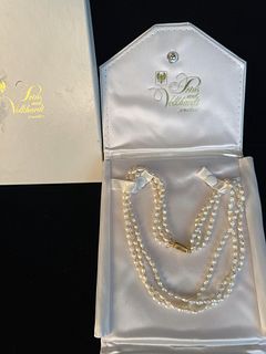 FRESHWATER PEARL THREE STRAND NECKLACE IN PRESENTATION BOX