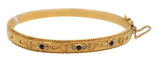 15 Karat Yellow Gold Bangle Bracelet