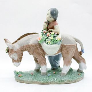 Pretty Cargo 1006165 - Lladro Porcelain Figurine