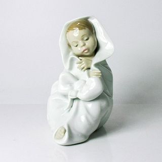 Nao Porcelain Figurine, All Bundled Up 2001340