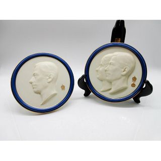 2pc Royal Worcester Plaques by Richard Garbe