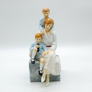 A Loving Mother HN5857 - Royal Doulton Figurine