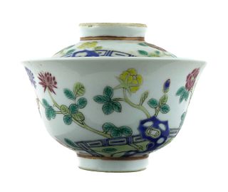 Antique Chinese Porcelain Covered Bowl