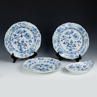 (4) Group of Meissen Porcelain Blue Onion Plates