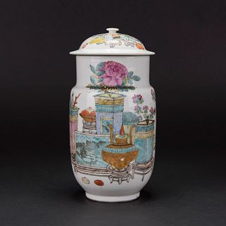 A FAMILLE ROSE 'ANTIQUE AND PRECIOUS OBJECTS' JAR, ZHUANGGUAN 