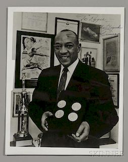 Owens, Jesse (1913-1980) Signed Photograph.