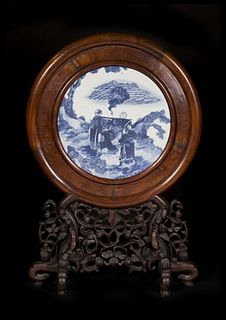 ROUND PORCELAIN PLAQUE ON WOODEN SUPPORT