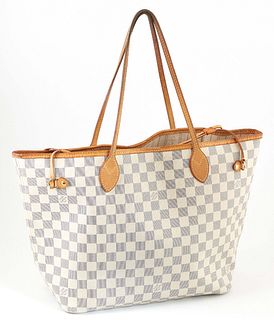 Louis Vuitton Ivory Damier Azur Coated Canvas MM Neverfull Shoulder Bag, the vachetta straps with golden brass hardware, opening to a large ivory and 