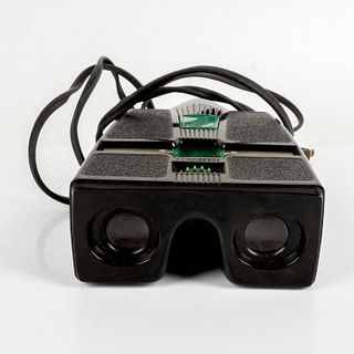 Rare REALIST 3D Camera Lighted Viewer, slide