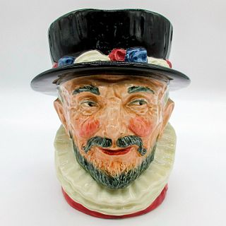Beefeater GR D6206 - Large - Royal Doulton Character Jug