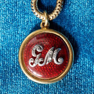 ROYAL INTEREST KING GEORGE AND QUEEN MARY ENAMEL AND DIAMOND PENDANT