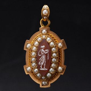 ANTIQUE CAMEO AND PEARL LOCKET PENDANT