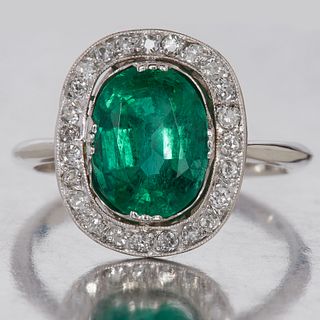 EMERALD AND DIAMOND CLUSTER RING