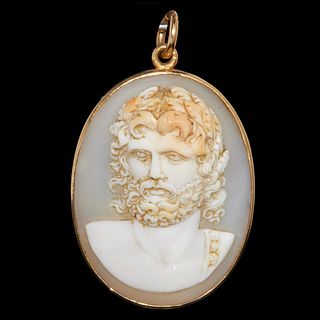 VICTORIAN CARVED SHELL CAMEO PENDANT
