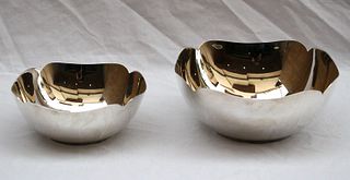 MAGNIFICENT TWO PIECE TIFFANY & CO STERLING BOWLS " 36.2 oz "