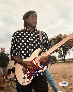 BUDDY GUY (Blue Guitarist) signed 8x10 photo- PSA 
