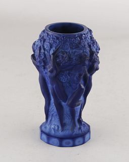 Schlevogt Czech Art Deco blue glass vase