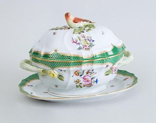HEREND PORCELAIN TUREEN, COVER AND STAND
