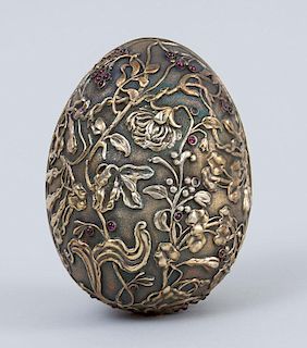 RUSSIAN RUBY-MOUNTED SILVER-GILT EGG-FORM BOX AND COVER, MODERN