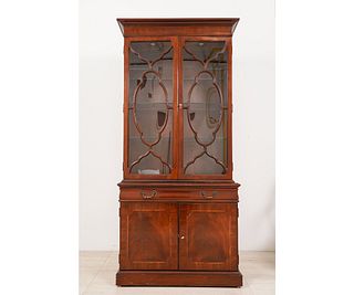 KARGES CHINA CABINET