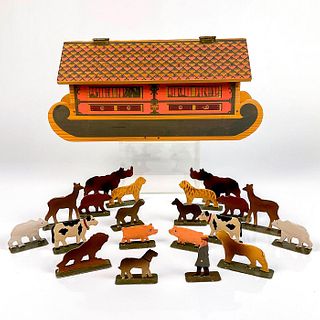 Vintage Wooden Noahï¿½s Ark with Animals