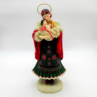 Vintage Pipka Figurine, Mary, Queen of Hungary