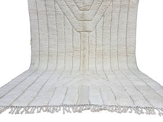 Large Stunning Handmade Soft White Rug with Geometric engraved Pattern