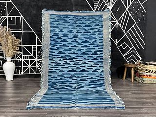 Authentic Stunning Blue Rug