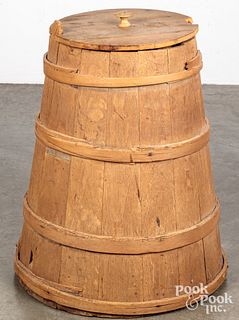 Staved oak barrel, 19th c.