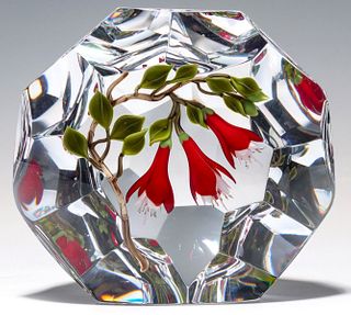A FACETED PILLAR PAPERWEIGHT SIGNED VICTOR TRABUCCO