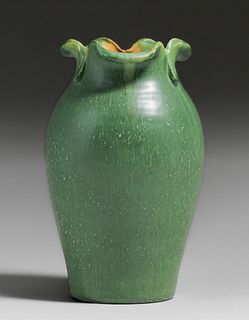 Ephraim Pottery Kevin Hicks Matte Green Vase c2000