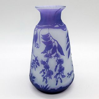 Vintage Inspira Cameo Glass Vase