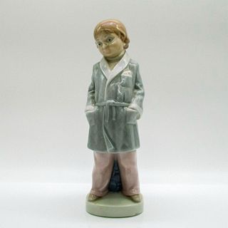 Lladro Figurine, Boy With Robe 1004900
