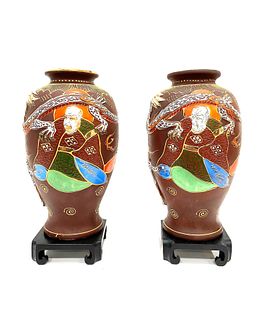 Two Similars Hand Painted Japanese Porcelain Vases