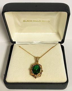 10K Black Hills Gold Necklace W/ Green Stone 3.6 Grams