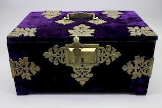 Victorian Velvet Box