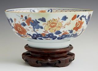 Imari Porcelain Footed Bowl, 19th c., with a flora
