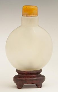Chinese Carved White Jade Snuff Bottle, early 20th