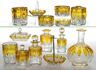 VAL ST. LAMBERT DIAMOND PATTERN - AMBER-STAINED ARTICLES, LOT OF 14