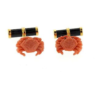 Trianon 18k Gold Carved Coral Onyx Crab Cufflilnks