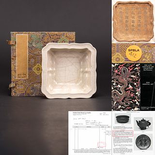 A GE STYLE IMPERIAL INSCRIBED SQUARE DISH