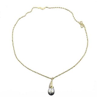 14k Gold Diamond Pearl Pendant Necklace 